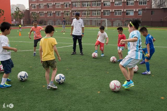 雷蒙20分翟晓川12+11 北京首钢大胜山西